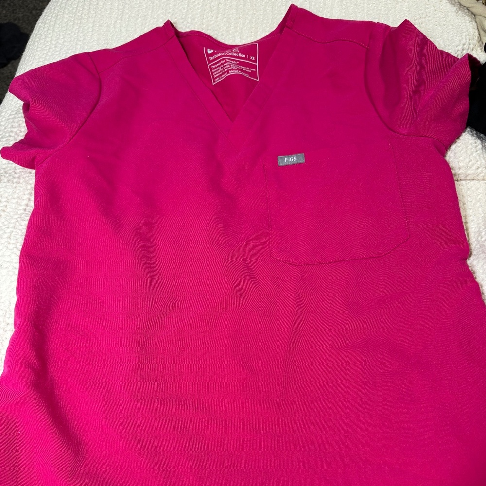 Figs Scrubs - Ultra Rose